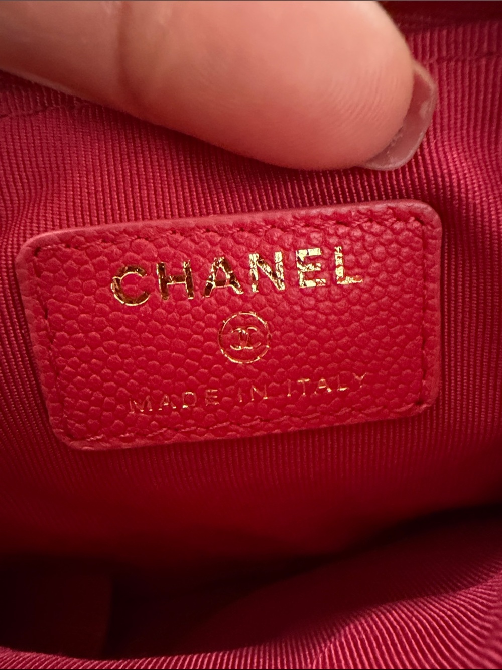CHANEL Hot Pink/Fuscia Mini-O Case - Picture 5 of 13